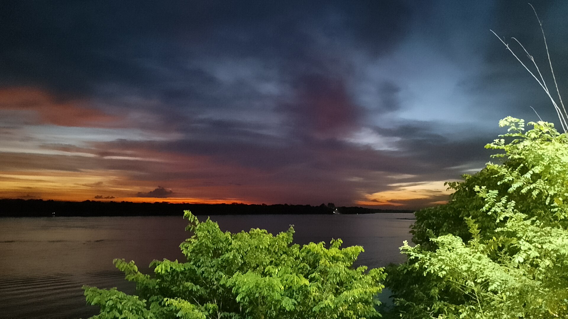 Fim de tarde no rio